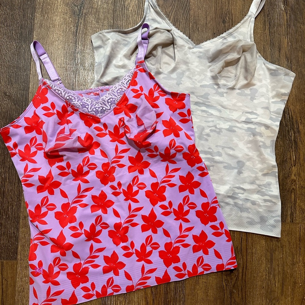 Ruby Ribbon (lot of 2) 46/44 camisoles